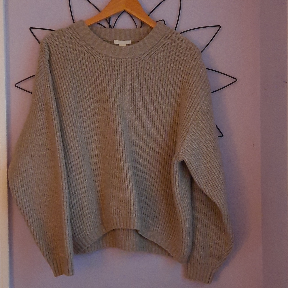 Womens M oversized Sweater Tan